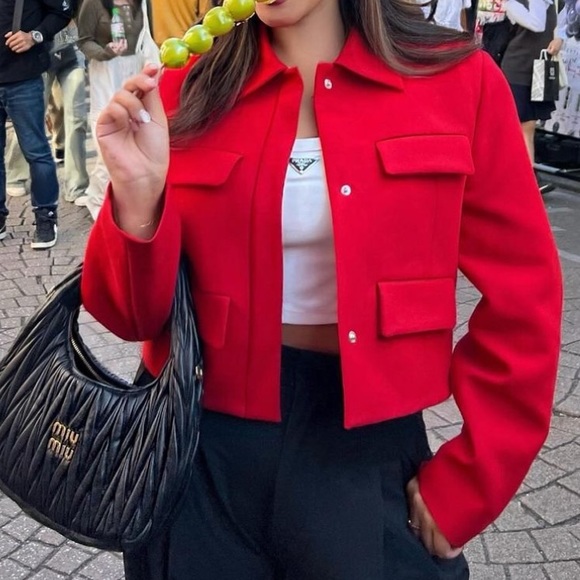 Red Jacket - Picture 4 of 7